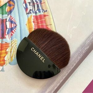 Chanel Travel‎ Fan Brush